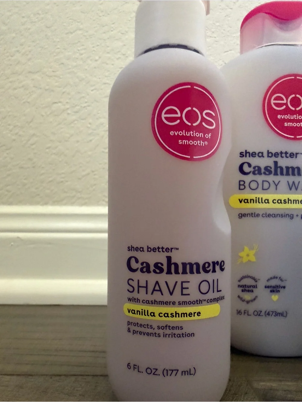 eos Shea Better Cashmere Vanilla Cashmere Body Care Set
